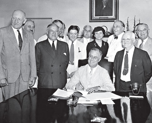 Иллюстрация к книге — Кровавый век [_227.jpg]