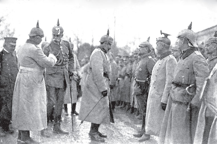 Иллюстрация к книге — Кровавый век [_30.jpg]