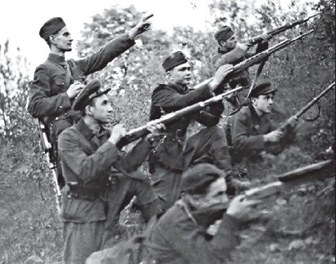 Иллюстрация к книге — Кровавый век [_315.jpg]