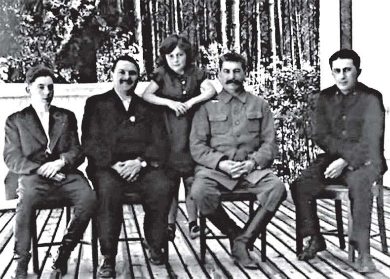 Иллюстрация к книге — Кровавый век [_349.jpg]