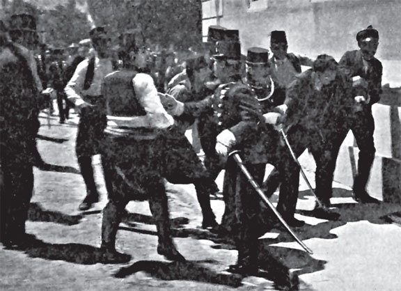 Иллюстрация к книге — Кровавый век [_40.jpg]