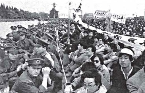 Иллюстрация к книге — Кровавый век [_406.jpg]