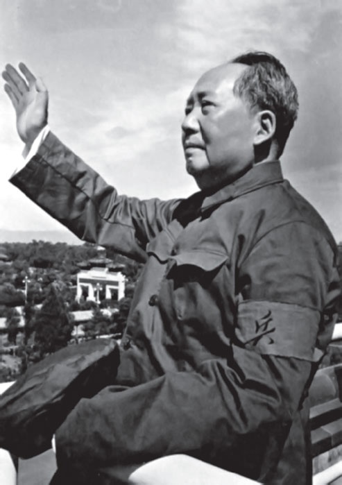 Иллюстрация к книге — Кровавый век [_407.jpg]