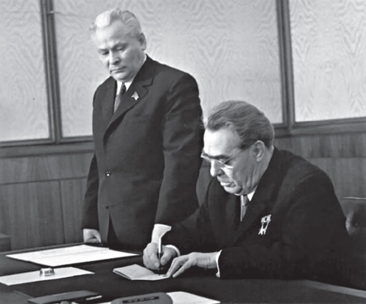 Иллюстрация к книге — Кровавый век [_435.jpg]