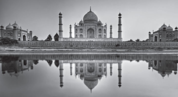 Иллюстрация к книге — Кровавый век [_462.jpg]