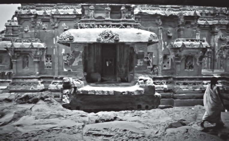 Иллюстрация к книге — Кровавый век [_464.jpg]