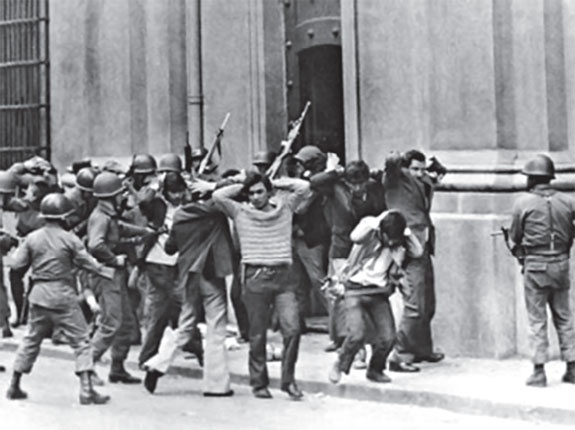 Иллюстрация к книге — Кровавый век [_473.jpg]