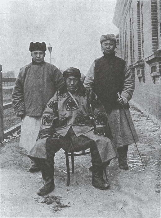 Иллюстрация к книге — Россия и Китай. 300 лет на грани войны [i_024.jpg]