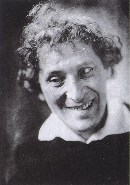 Иллюстрация к книге — Убийство в стиле «ню» [i_001.jpg]