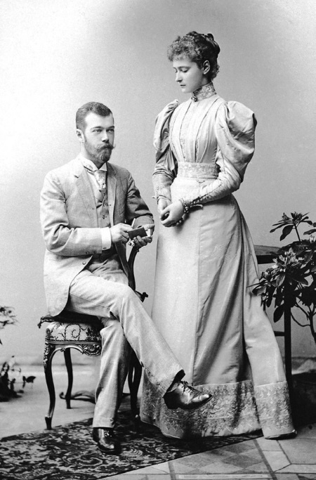 Иллюстрация к книге — Рок семьи Романовых. &quot;Мы не хотим и не можем бежать...&quot; [i_018.jpg]