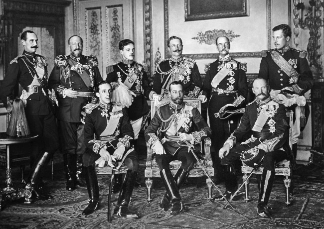 Иллюстрация к книге — Рок семьи Романовых. &quot;Мы не хотим и не можем бежать...&quot; [i_026.jpg]