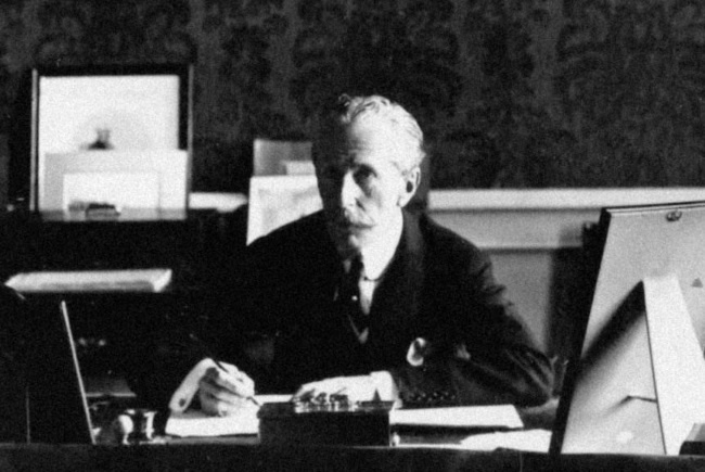 Иллюстрация к книге — Рок семьи Романовых. &quot;Мы не хотим и не можем бежать...&quot; [i_033.jpg]