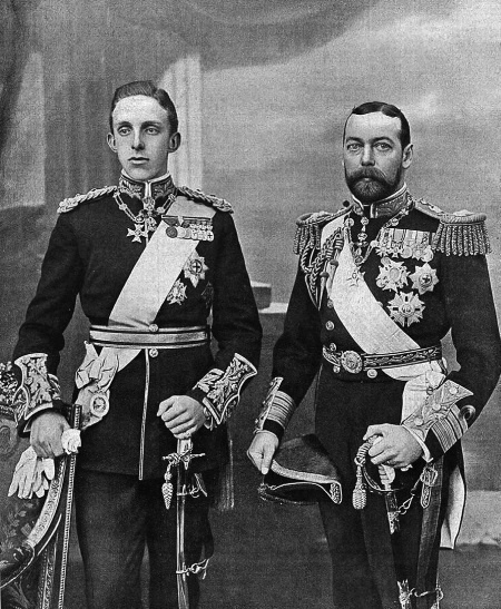 Иллюстрация к книге — Рок семьи Романовых. &quot;Мы не хотим и не можем бежать...&quot; [i_035.jpg]