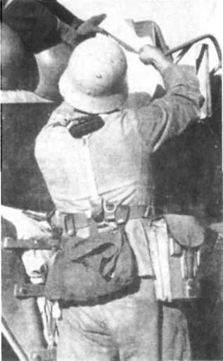 Иллюстрация к книге — Боевое снаряжение вермахта 1939-1945 гг. [any2fbimgloader14.jpg]