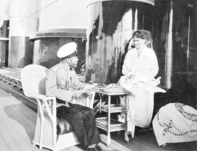 Иллюстрация к книге — Мой муж – Николай II. Дарите любовь… [i_021.jpg]