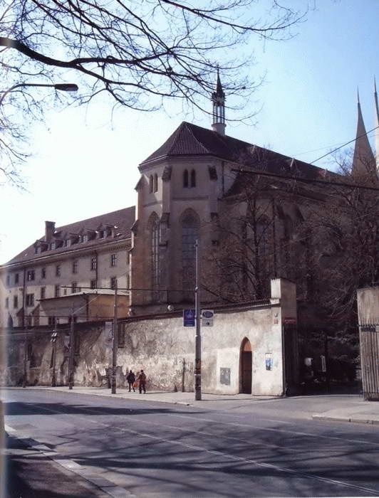 Иллюстрация к книге — Прага. Короли, алхимики, привидения и... пиво! [i_014.jpg]