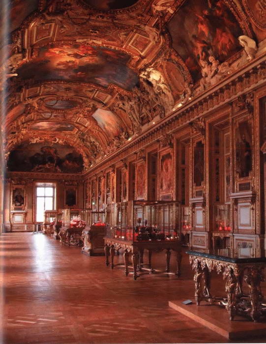 Иллюстрация к книге — Париж. Любовь, вино, короли и... дьявол [i_016.jpg]