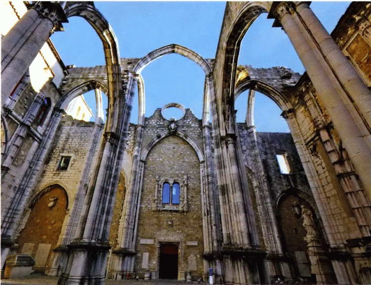 Иллюстрация к книге — Лиссабон. Девять кругов ада, Летучий португалец и... портвейн [i_003.jpg]