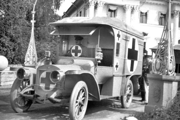 Иллюстрация к книге — Бронеавтомобиль "Остин". Предтеча бронетанковых войск России [i_024.jpg]