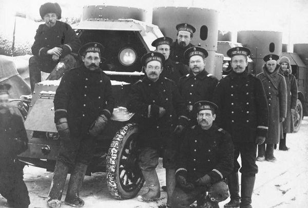 Иллюстрация к книге — Бронеавтомобиль "Остин". Предтеча бронетанковых войск России [i_029.jpg]