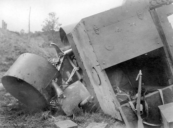 Иллюстрация к книге — Бронеавтомобиль "Остин". Предтеча бронетанковых войск России [i_037.jpg]