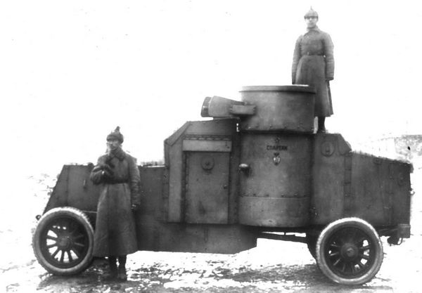 Иллюстрация к книге — Бронеавтомобиль "Остин". Предтеча бронетанковых войск России [i_066.jpg]