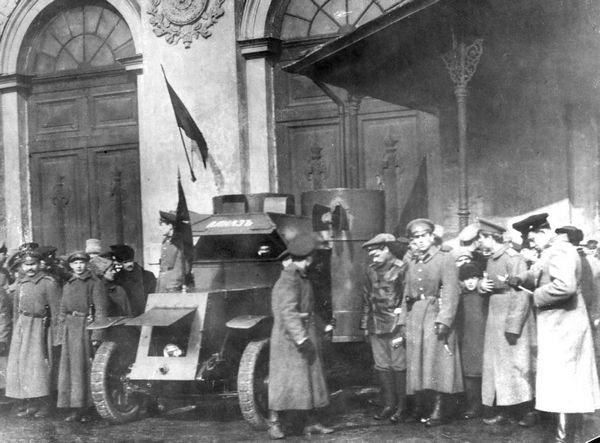 Иллюстрация к книге — Бронеавтомобиль "Остин". Предтеча бронетанковых войск России [i_102.jpg]