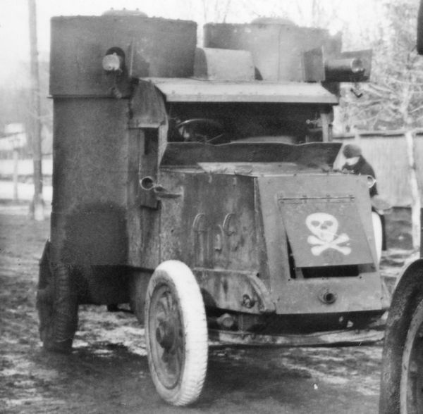 Иллюстрация к книге — Бронеавтомобиль "Остин". Предтеча бронетанковых войск России [i_134.jpg]