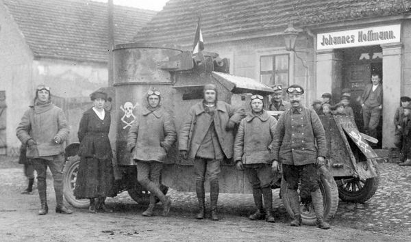 Иллюстрация к книге — Бронеавтомобиль "Остин". Предтеча бронетанковых войск России [i_145.jpg]