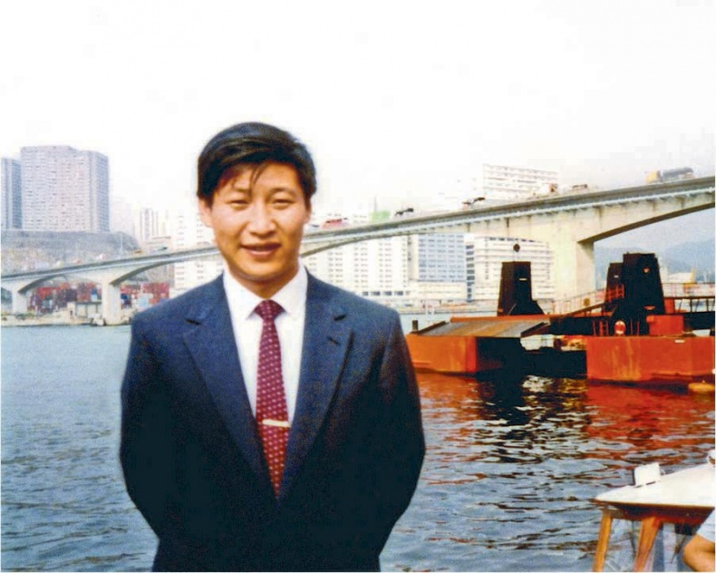 Иллюстрация к книге — Си Цзиньпин. Новая эпоха [i_016.jpg]