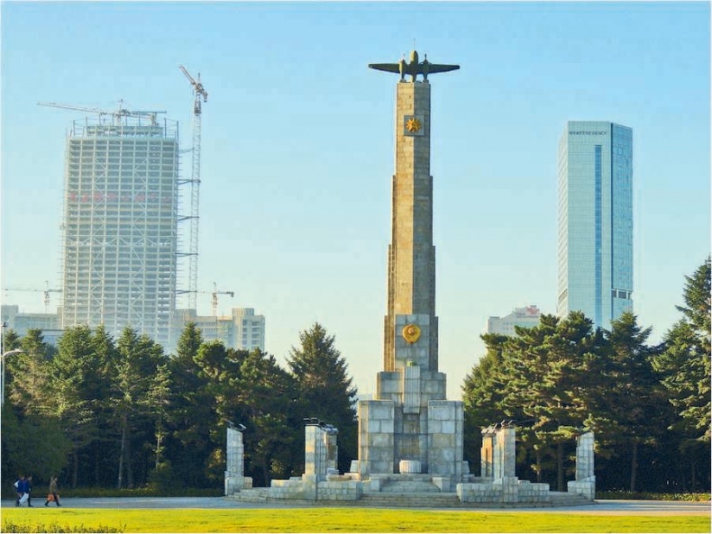 Иллюстрация к книге — Си Цзиньпин. Новая эпоха [i_064.jpg]