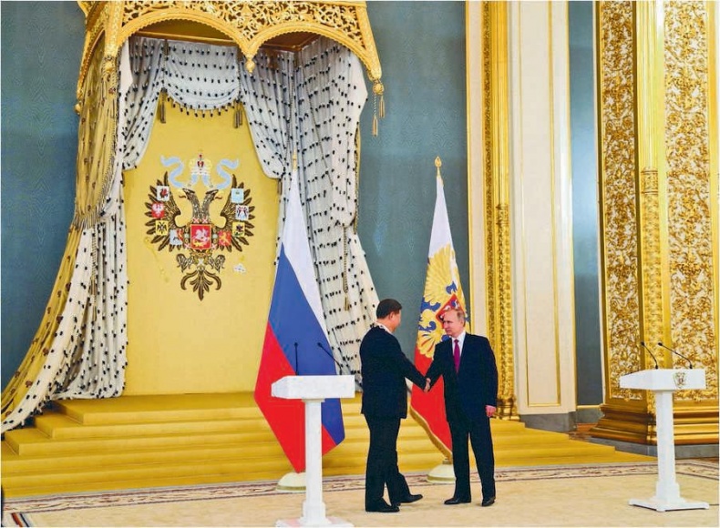 Иллюстрация к книге — Си Цзиньпин. Новая эпоха [i_072.jpg]