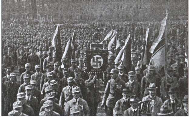 Иллюстрация к книге — Политические солдаты Гитлера [i_012.jpg]