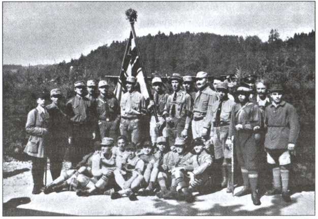 Иллюстрация к книге — Политические солдаты Гитлера [i_018.jpg]