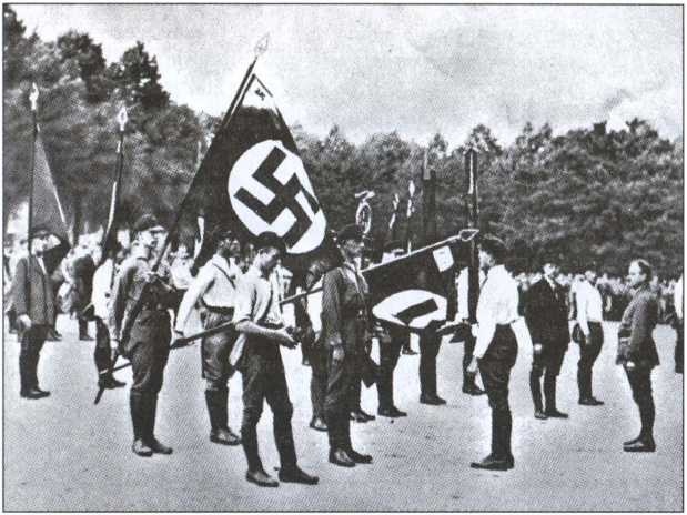 Иллюстрация к книге — Политические солдаты Гитлера [i_029.jpg]