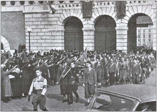 Иллюстрация к книге — Политические солдаты Гитлера [i_031.jpg]