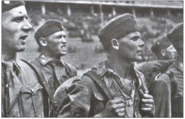 Иллюстрация к книге — Политические солдаты Гитлера [i_050.jpg]