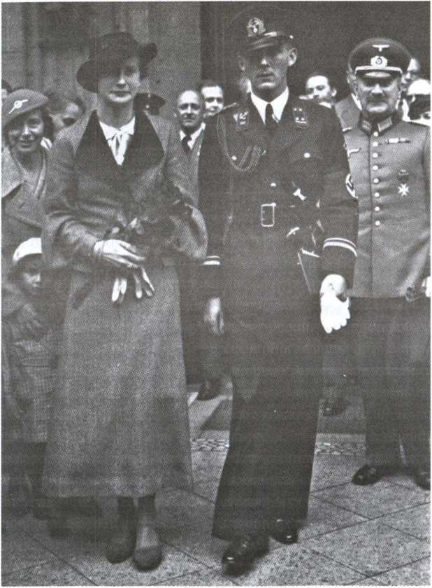 Иллюстрация к книге — Политические солдаты Гитлера [i_054.jpg]