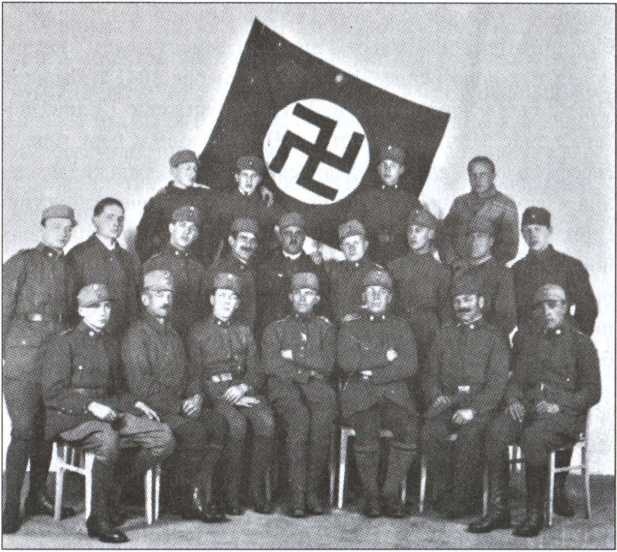 Иллюстрация к книге — Политические солдаты Гитлера [i_070.jpg]