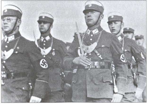 Иллюстрация к книге — Политические солдаты Гитлера [i_080.jpg]