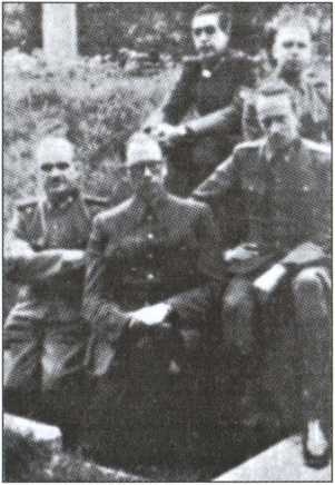 Иллюстрация к книге — Политические солдаты Гитлера [i_093.jpg]