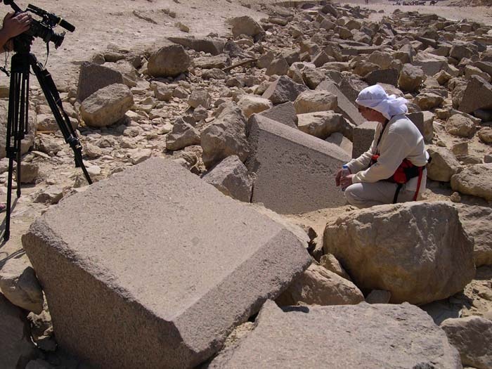 Иллюстрация к книге — Пирамиды. Загадки строительства и назначение [_09c.jpg]