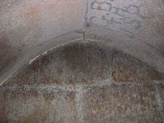 Иллюстрация к книге — Пирамиды. Загадки строительства и назначение [_13c.jpg]