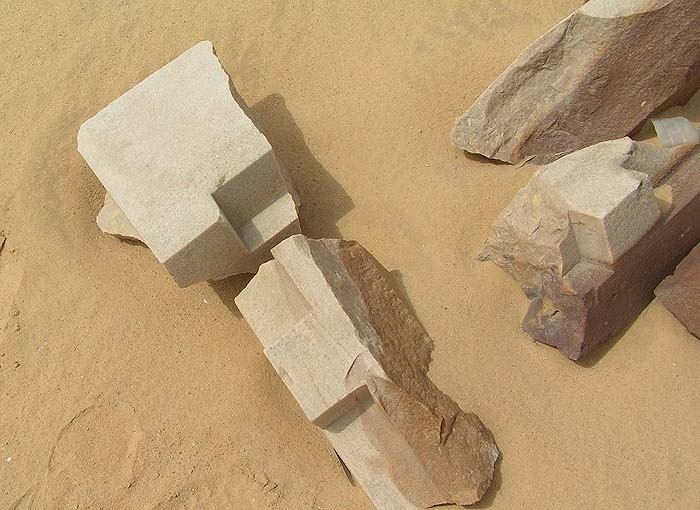 Иллюстрация к книге — Пирамиды. Загадки строительства и назначение [_15c.jpg]