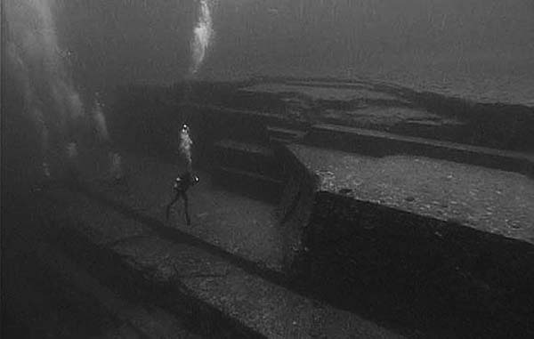 Иллюстрация к книге — Пирамиды. Загадки строительства и назначение [any2fbimgloader93.jpg]