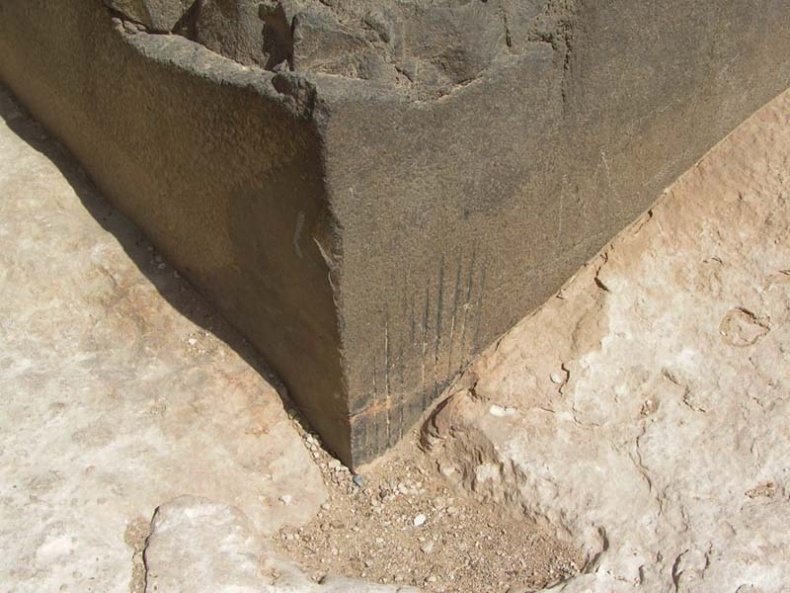 Иллюстрация к книге — Обитаемый остров Земля [i_063.jpg]