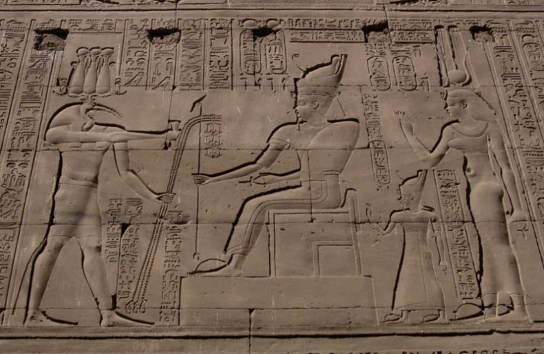 Иллюстрация к книге — Обитаемый остров Земля [i_186.jpg]