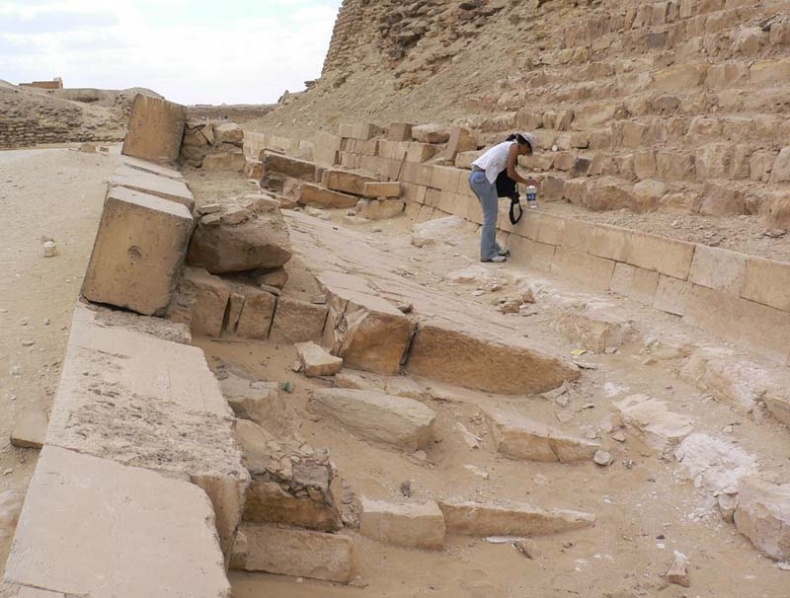 Иллюстрация к книге — Обитаемый остров Земля [i_225.jpg]