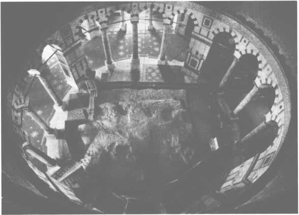 Иллюстрация к книге — Повседневная жизнь паломников в Мекке [i_015.jpg]