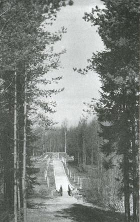 Иллюстрация к книге — Лесные солдаты. Партизанская война на Северо-Западе СССР. 1941-1944 [i_054.jpg]